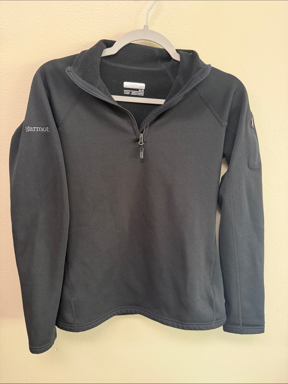 Marmot Women’s Black 1/4 Zip pullover SzM